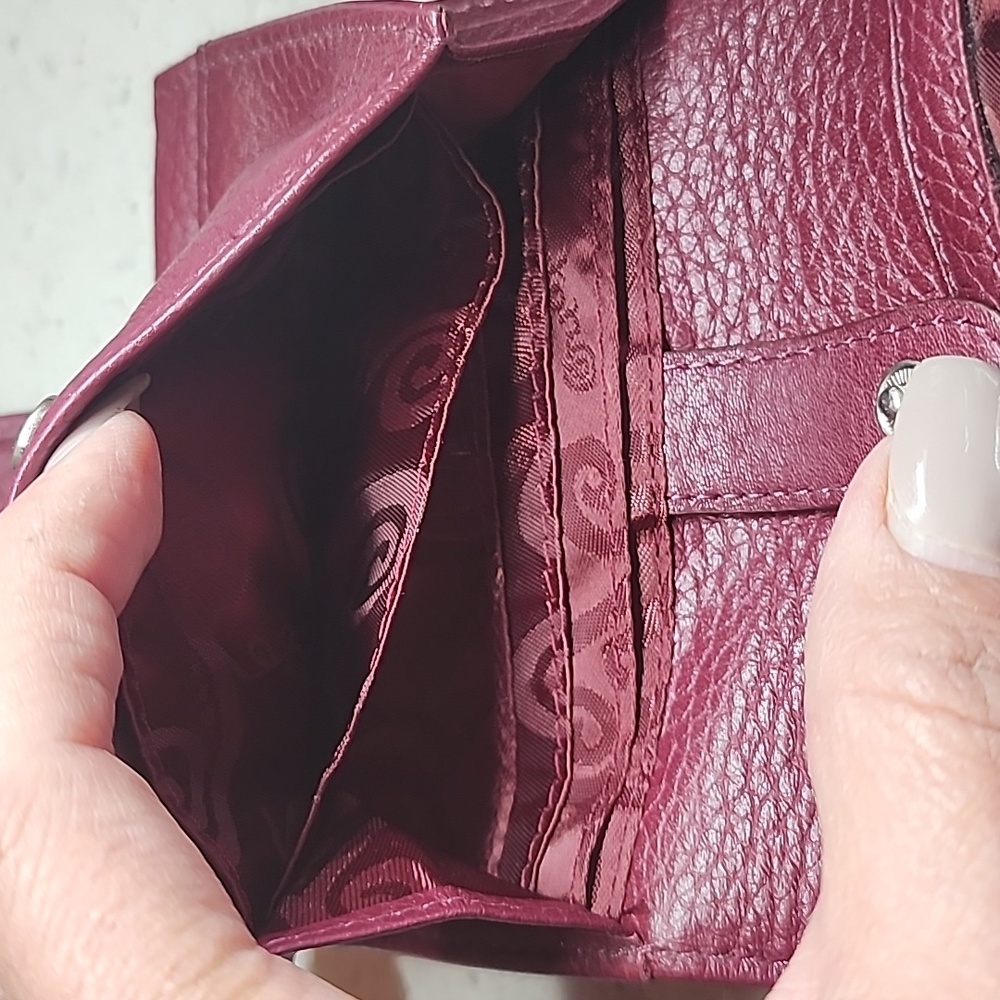 Brighton Vintage Pebble Leather Fold Wallet - Picture 10 of 10